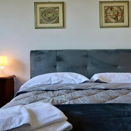 Casa Lux Mundi Hostel